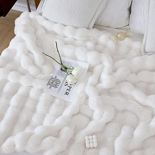 CozyBloom Luxury Soft Faux Fur Throw Blanket for Couch, Decorative Cozy Plush Long Shaggy Fluffy Blanket, Solid Comfy Fleece Furry Blanket, Reversible Thick Warm Blanket for Winter, Washable, White