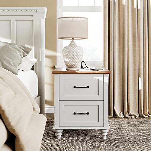 WAMPAT Set of 2 Side Tables with Charging Station, Antique White Nightstand for Bedroom Mid Century End Table Bedside Table with 2 Drawer & Solid Wood Legs, Night Stand for Dorm & Living Room