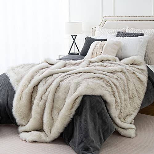 BATTILO HOME Luxury White Faux Fur Throw Blanket Thick Warm Faux Fur Blanket for Couch, Bed, Fuzzy Cozy, Fluffy Blanket Fox Fur Throw White with Black Tip, Minky Blanket, 51"x67"